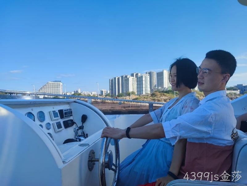 携手四载同行，欢聚三亚同庆